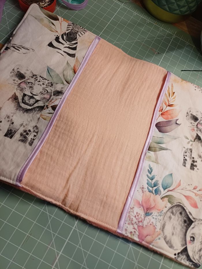 Protège carnet de santé - photo numéro 3