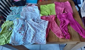 Lot de vêtements en taille 9 mois