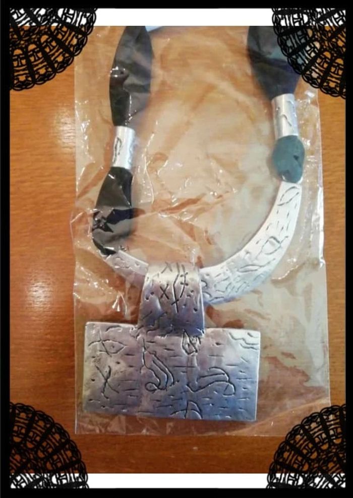 Collier  couleur argent baroque - photo numéro 4