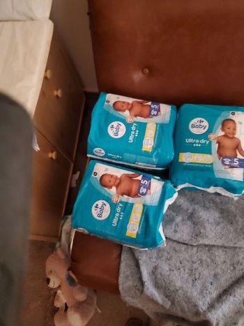 Lot de paquets de couches