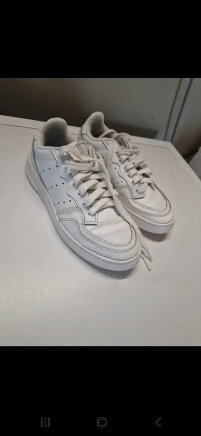 Basket adidas supercourt femme taille 36.5 bon etat