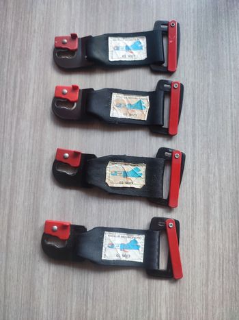 Kit de fixations auto pour nacelle