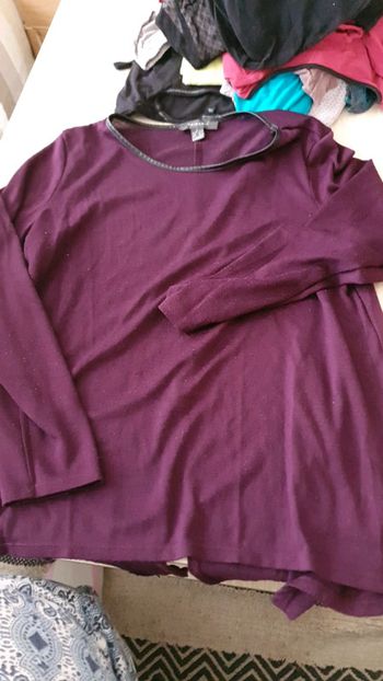 Pull violet col imitation cuir