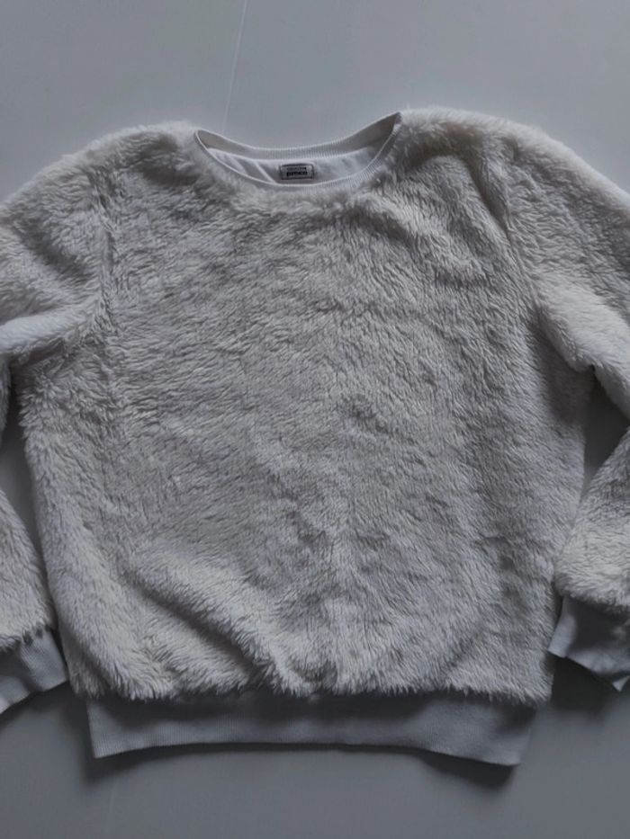 Pull blanc pilou pilou tout doux très peu porté, aucun défaut taille XS - photo numéro 2
