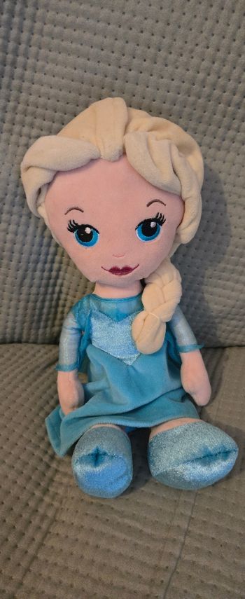 Peluche reine des neige elsa