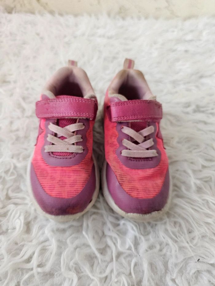 Baskets lumineuses rose taille 25