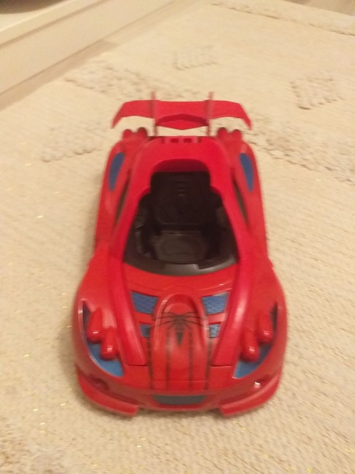Voiture spider man - photo numéro 2