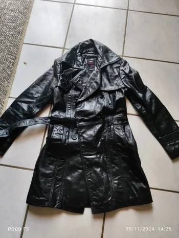 Veste  véritable cuir taille S
