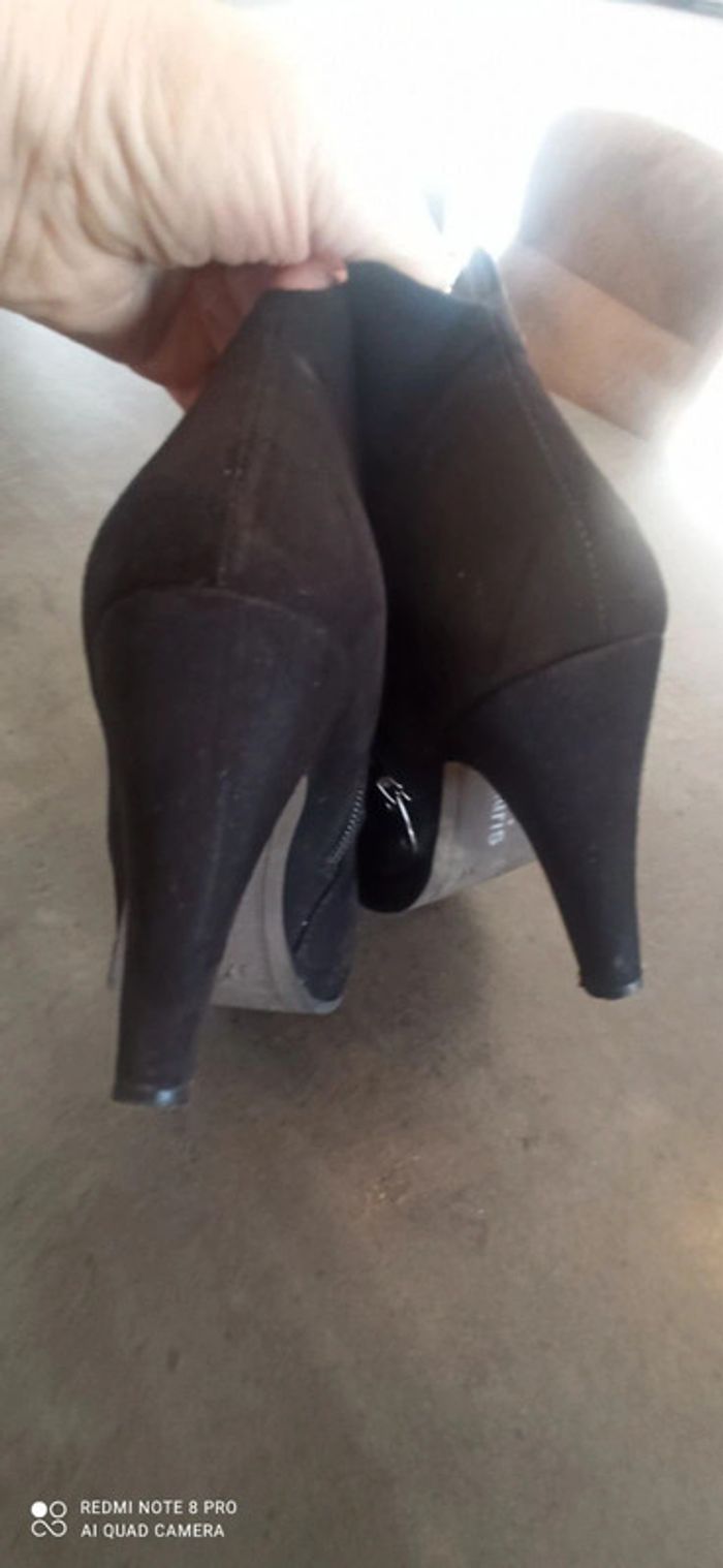 Bottines Tamaris croûte de cuir noires - photo numéro 5