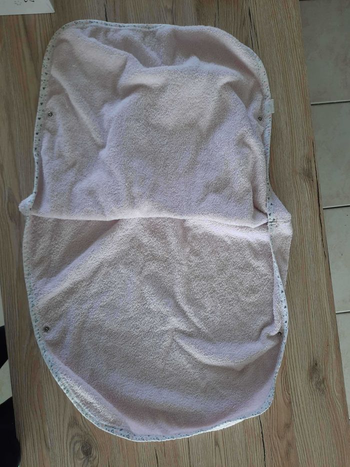 Cape de bain 12 mois - photo numéro 3