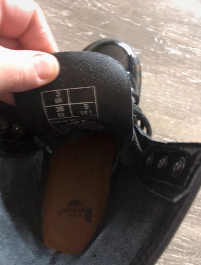 Dr. Martens noire en 36 - photo numéro 9