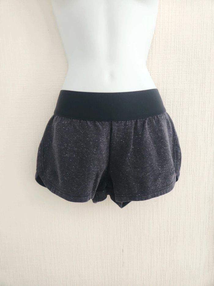 Short Adidas gris foncé chiné XXS