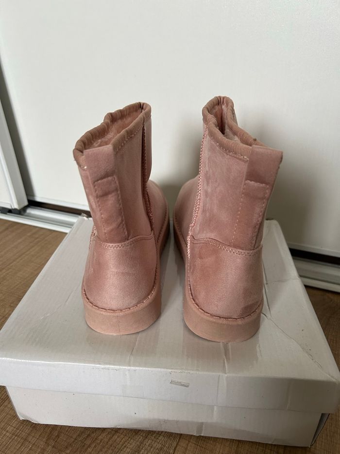 Bottines roses fourrées neuves pointure 40 - photo numéro 4
