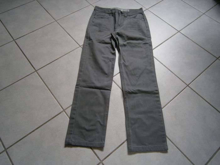 Jeans gris KIABI Taille 36 - photo numéro 2