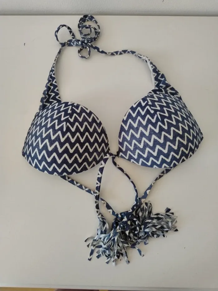 Haut de bikini