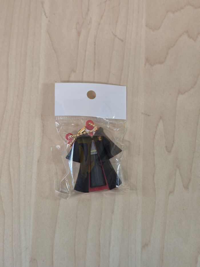 Gashapon Charm Harry Potter Robe Gryffondor