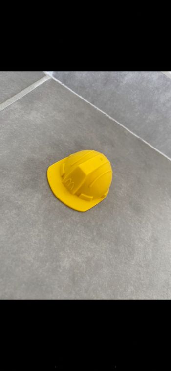 Jouet casque de chantier