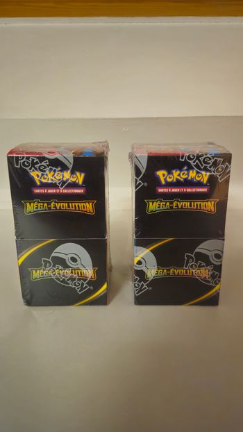 Lot de 2 Demi Display Pokémon Méga Évolutions ME01