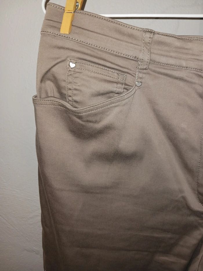 Pantalon gris T48 - photo numéro 2