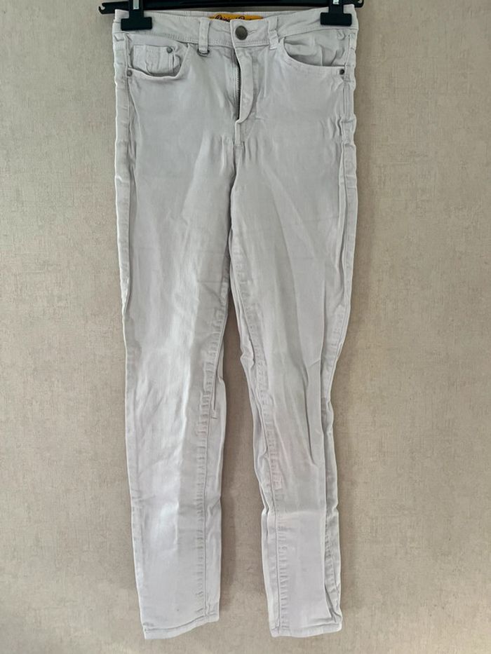 Jean’s blanc - photo numéro 1