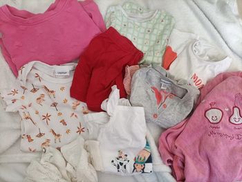Lot de vêtements fille – 18 24 mois