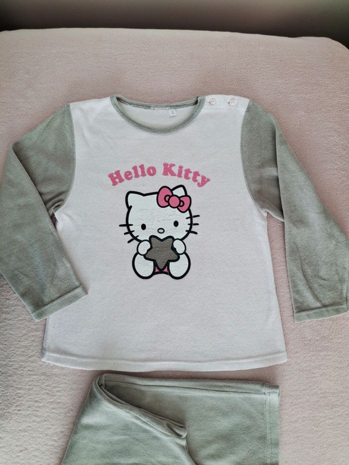 Pyjama long 2 pièces en velours Hello Kitty beige 6 ans - photo numéro 2