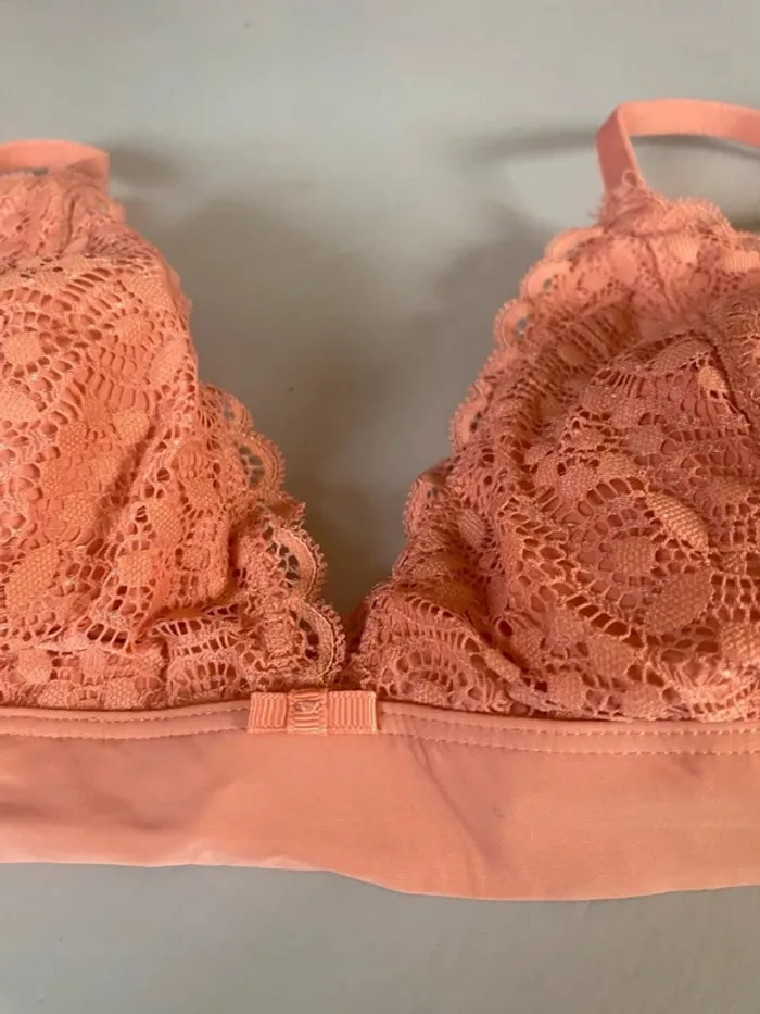Soutien-gorge dentelle pêche Kiabi – Taille 95D – Douceur & féminité - photo numéro 3