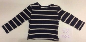 Pull bleu marine et blanc