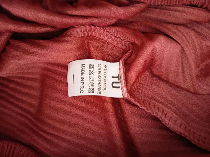 Jupe très longue. Marque fashion. (A30) - photo numéro 4