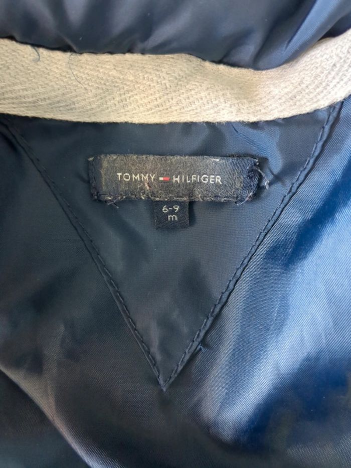 Manteau tommy Hilfiger bébé 6-9 mois marine - photo numéro 4