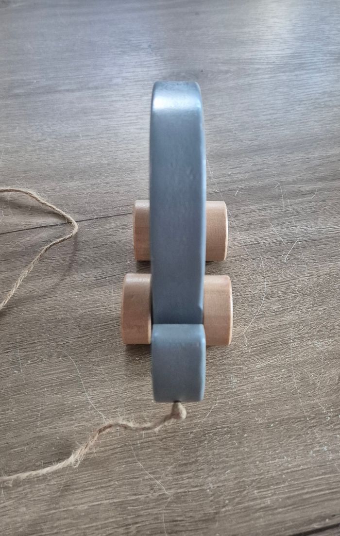 Éléphant en bois à tirer - photo numéro 4