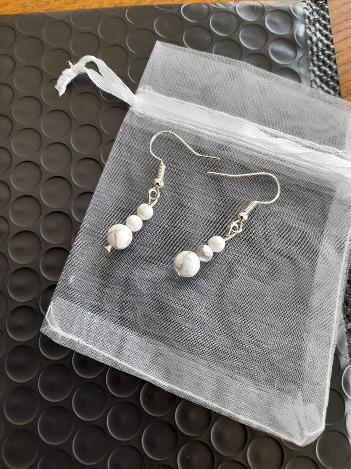 Boucles d'oreilles pierres naturelles Turquoise blanche - photo numéro 4