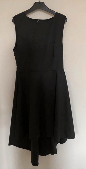 Robe mi-longue