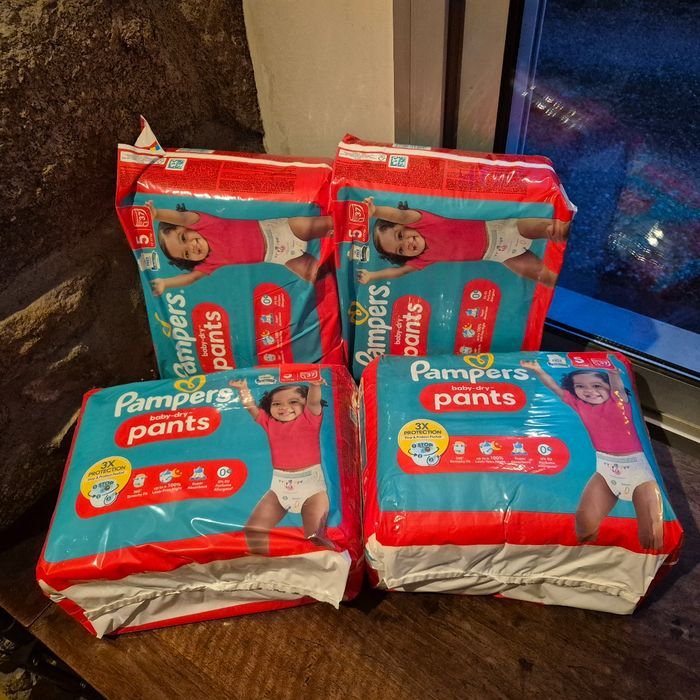 Couche taille 5 Pampers Baby dry taille 5 : 148 Pants culottes couches - photo numéro 4