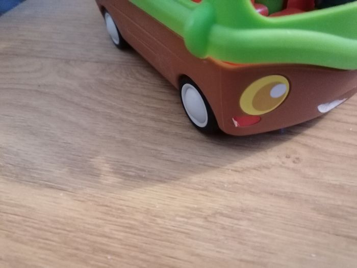 Bus klorofil avec son personnage - photo numéro 4