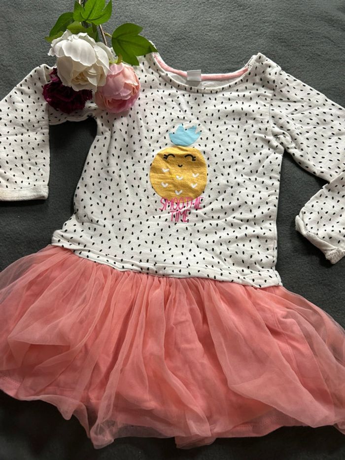 Robe avec un tutu fille