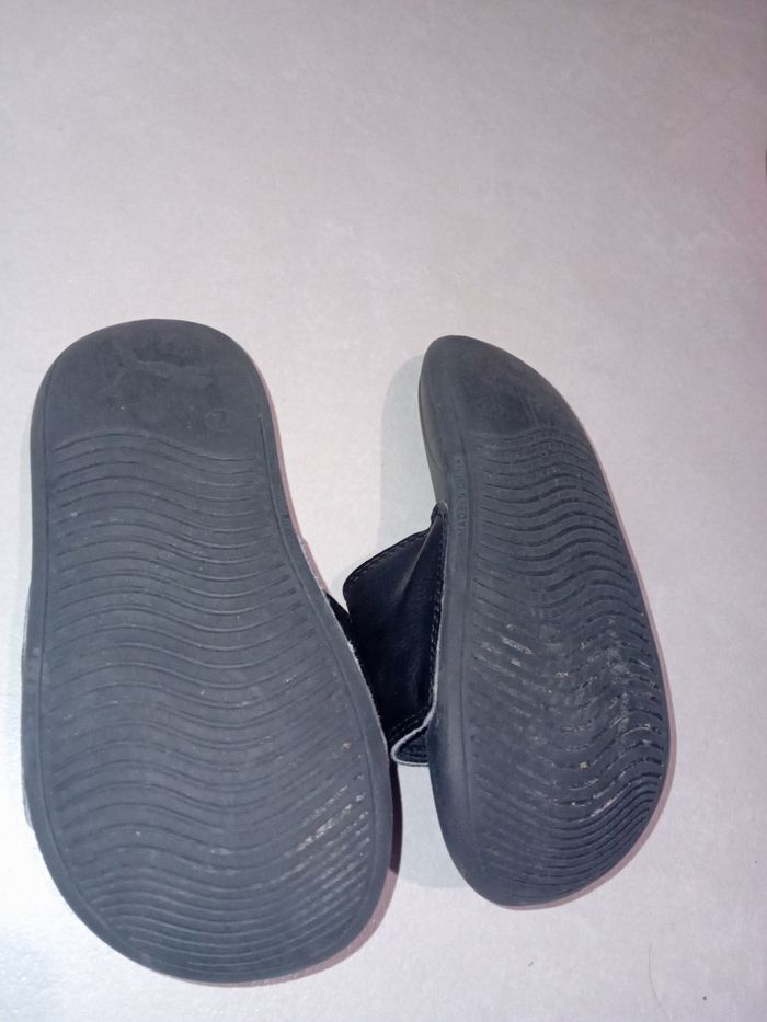 Claquette Puma t.29 - photo numéro 2