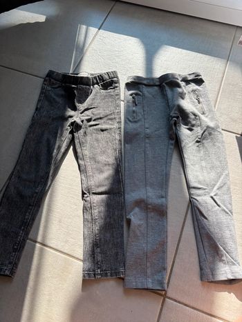 Lot 2 pantalons / jeggings fille 5 ans – confortables et stylés 👖
