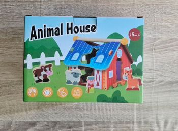 Maison Ferme en bois - Jeu d'éveil Formes et Animaux 18m+