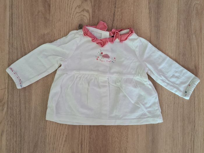 Lot hauts 3 mois - photo numéro 4