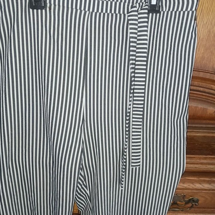 Pantacourt taille 42/xl - photo numéro 2