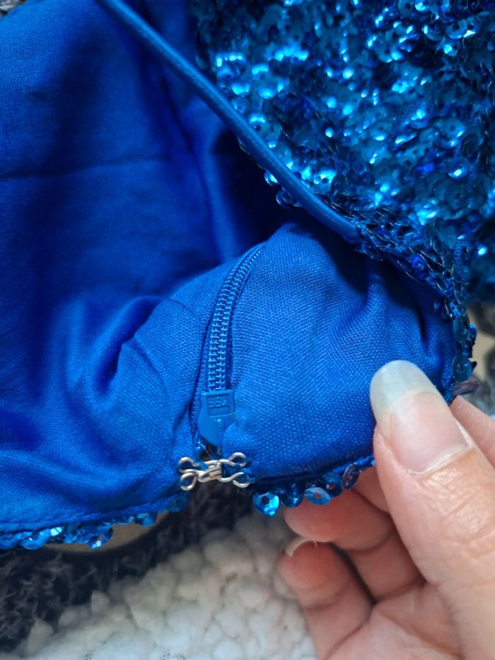 Robe de soirée courte sequin dos nu - photo numéro 10