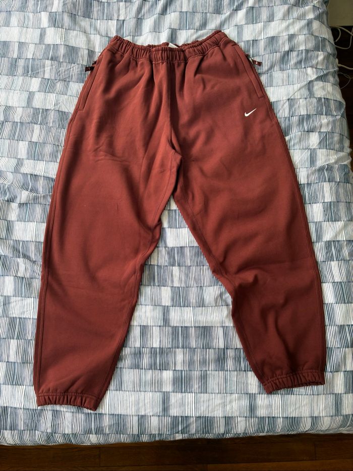 Ensemble Nike Solo Swooch Rouge - Taille M - Neuf - photo numéro 8