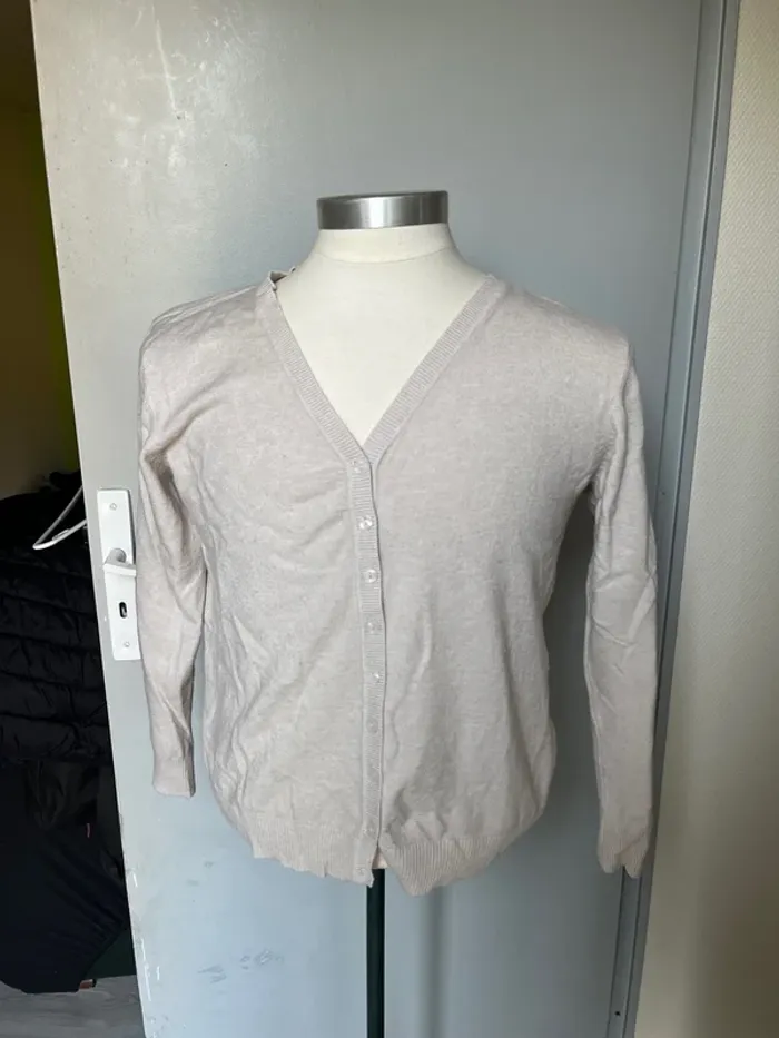 Gilet beige - photo numéro 4