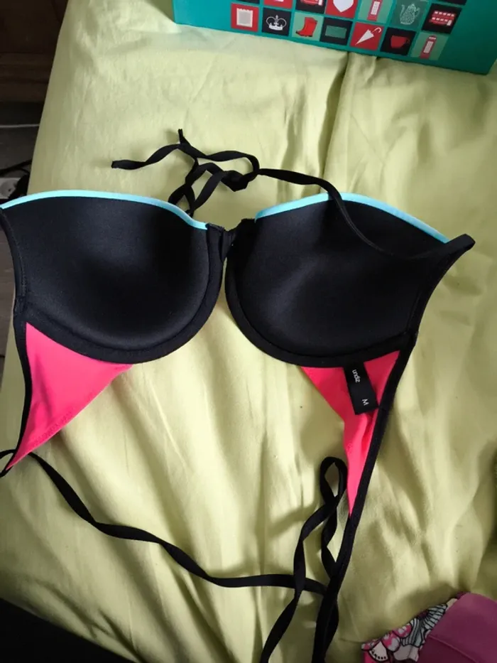 Haut de maillot de bain taille M - photo numéro 3