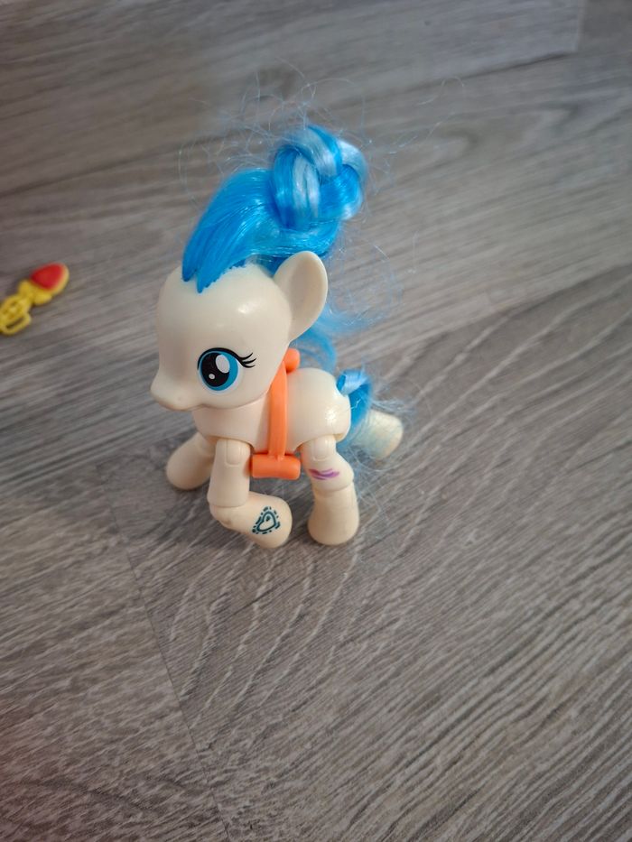 Lot poupées chelsea et meubles - photo numéro 4