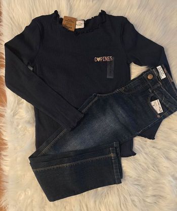 Neufs (non portés)🏷🤩🩷🩷superbe  ensemble teeshirt ml et jeans 8 ans fille 🤩🥰