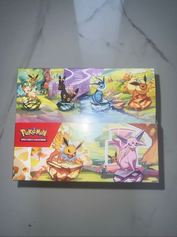 Display mini tin 8.5 évolutions prismatiques