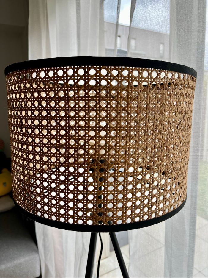 Lampadaire en cannage - photo numéro 2