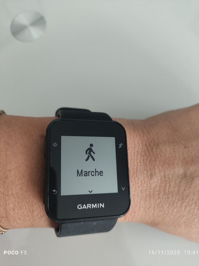 Montre connectée Forerunner 35 - photo numéro 2